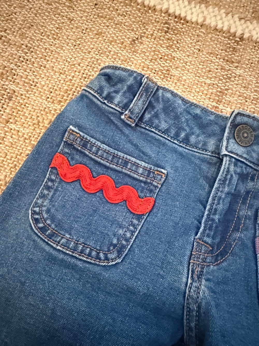 Mini Boden Patch Pocket Jeans Ric Rac 3-4Y - Picture 3 of 8